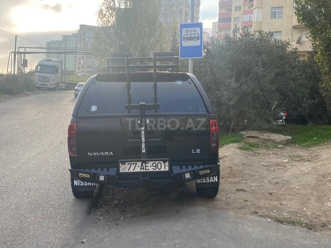 Nissan Navara 2012, 270,000 km - 2.5 l - Bakı