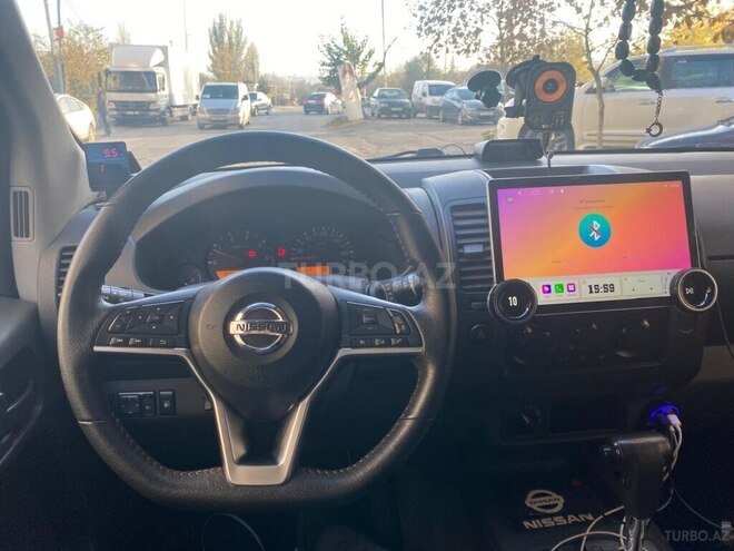 Nissan Navara 2012, 270,000 km - 2.5 l - Bakı
