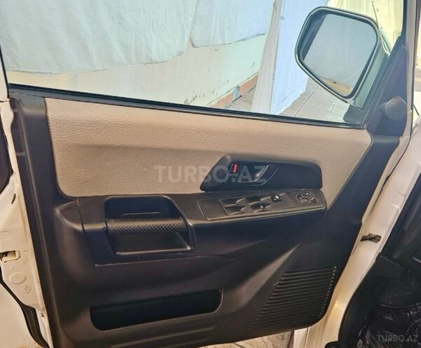 Mitsubishi Pajero io 2001, 215,000 km - 2.0 l - Bakı