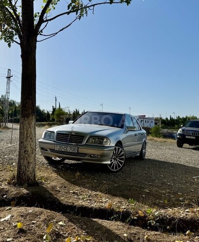 Mercedes C 240 1999, 265,000 km - 2.6 l - Gəncə