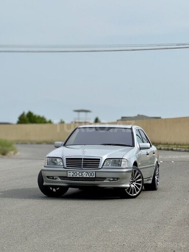 Mercedes C 240 1999, 265,000 km - 2.6 l - Gəncə