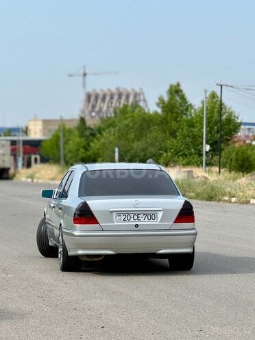 Mercedes C 240 1999, 265,000 km - 2.6 l - Gəncə