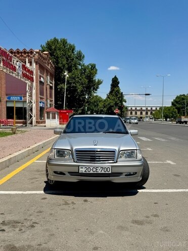 Mercedes C 240 1999, 265,000 km - 2.6 l - Gəncə