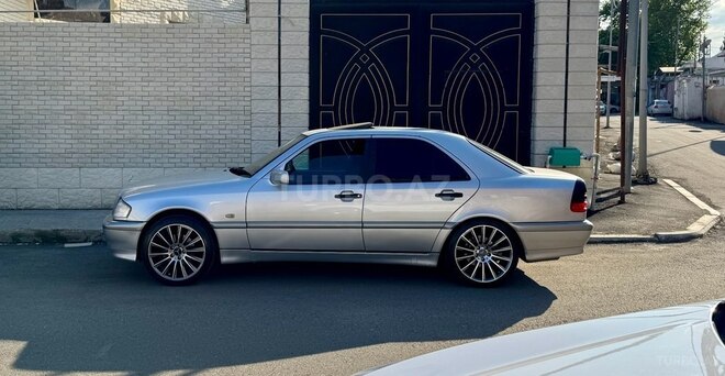 Mercedes C 240 1999, 265,000 km - 2.6 l - Gəncə