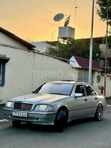 Mercedes C 240 1999, 265,000 km - 2.6 l - Gəncə