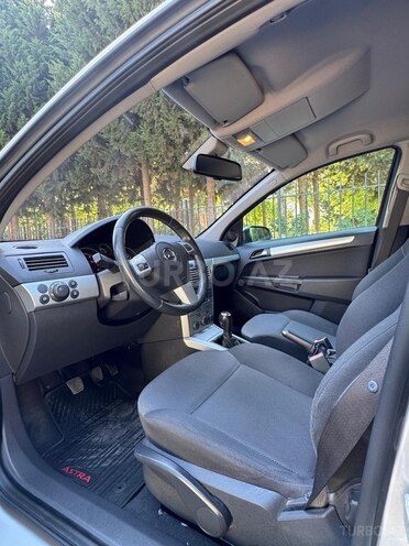 Opel Astra 2009, 177,300 km - 1.4 l - Bakı