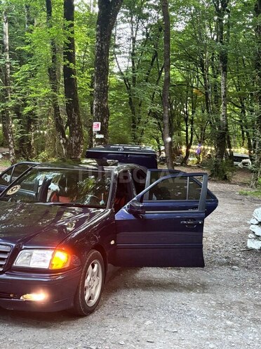 Mercedes C 200 1998, 337,400 km - 2.0 l - Qəbələ