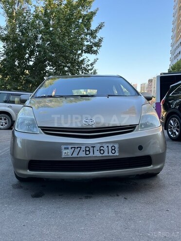 Toyota Prius-3
