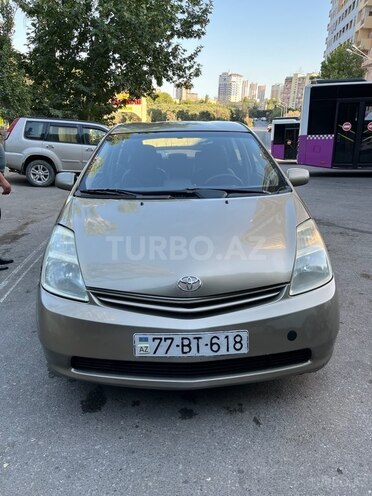 Toyota Prius-1