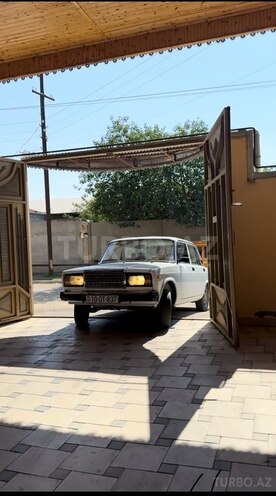 LADA (VAZ) 2107-1