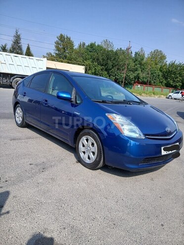 Toyota Prius-8