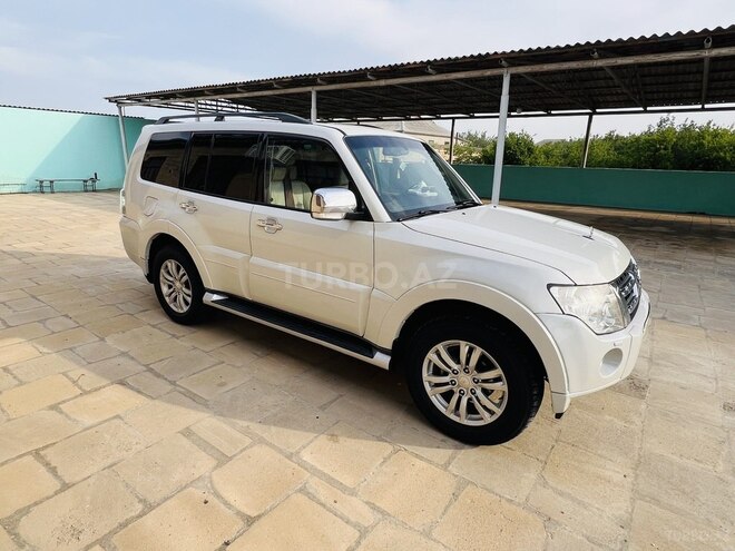 Mitsubishi Pajero 2010, 238,000 km - 3.5 л - Bakı