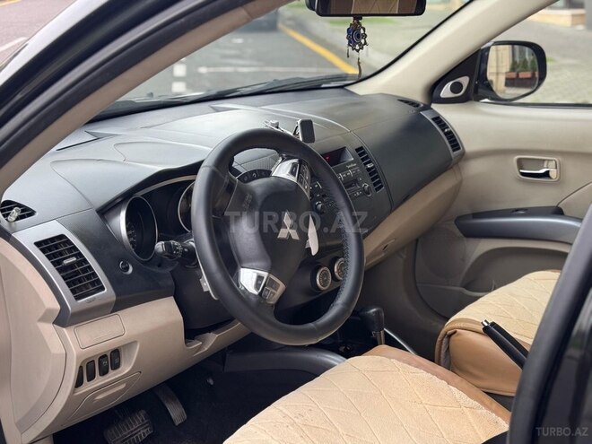 Mitsubishi Outlander 2010, 184,000 km - 3.0 l - Bakı