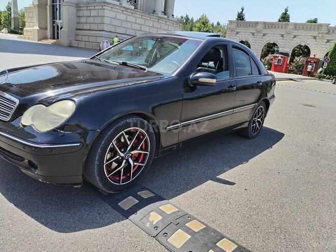 Mercedes C 320 2000, 255,000 km - 3.2 l - Gəncə