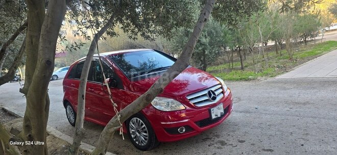 Mercedes B 180 2010, 283,000 km - 1.7 л - Şirvan