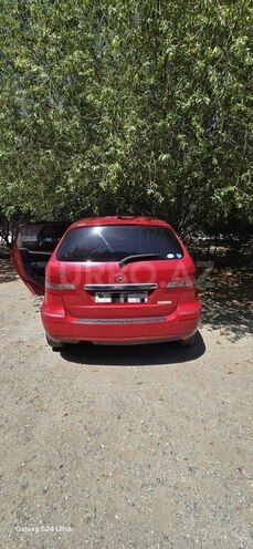 Mercedes B 180 2010, 283,000 km - 1.7 л - Şirvan