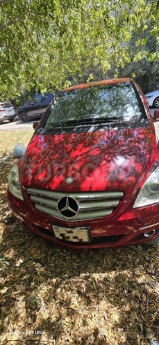 Mercedes B 180 2010, 283,000 km - 1.7 л - Şirvan