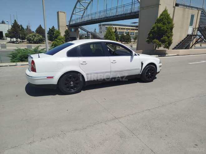 Volkswagen Passat 2003, 318,000 km - 1.8 l - Bakı