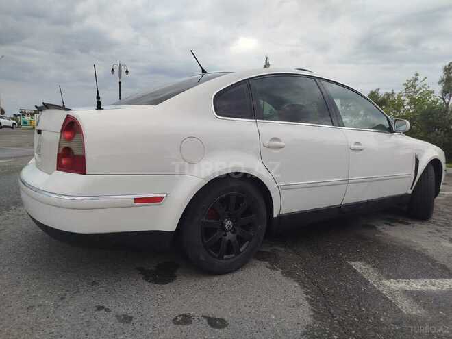Volkswagen Passat 2003, 318,000 km - 1.8 l - Bakı