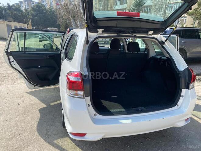 Toyota Corolla Fielder 2019, 115,000 km - 1.5 л - Bakı