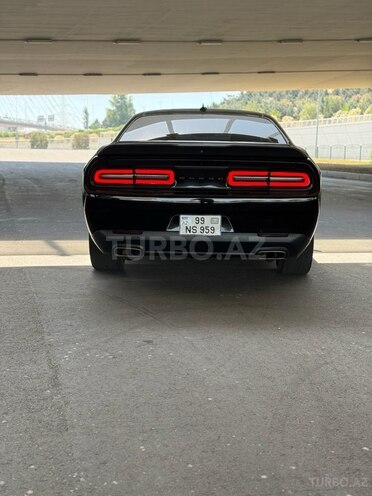 Dodge Challenger-7