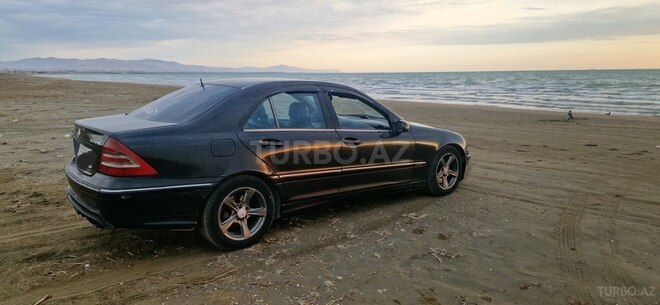 Mercedes C 320 2000, 355,000 km - 3.2 l - Sumqayıt