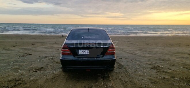 Mercedes C 320 2000, 355,000 km - 3.2 l - Sumqayıt