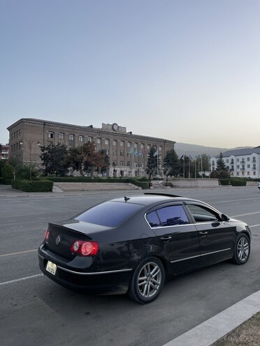 Volkswagen Passat 2008, 236,418 km - 2.0 l - Bakı