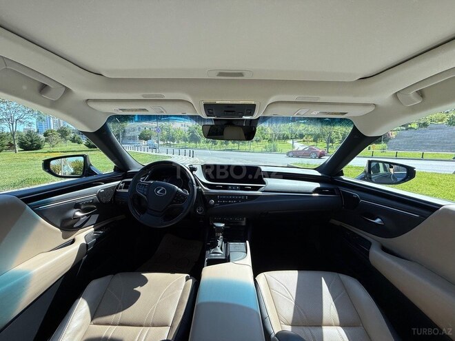 Lexus ES 300h 2021, 56,000 km - 2.5 л - Bakı