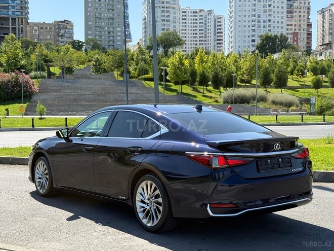 Lexus ES 300h 2021, 56,000 km - 2.5 л - Bakı