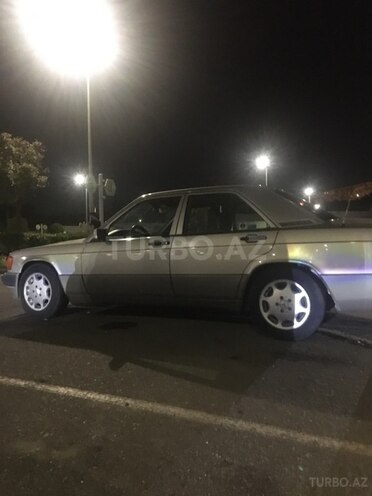 Mercedes 190 1992, 443,855 km - 2.3 л - Bakı