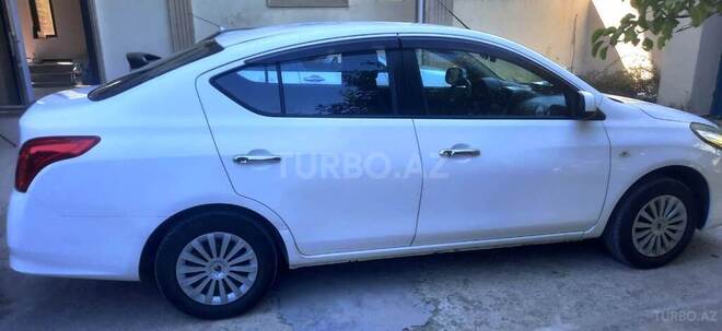 Nissan Latio 2015, 123,700 km - 1.2 l - Bakı