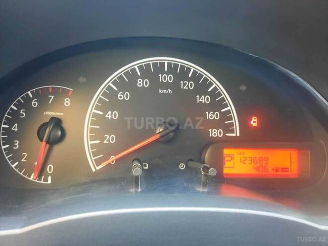 Nissan Latio 2015, 123,700 km - 1.2 l - Bakı