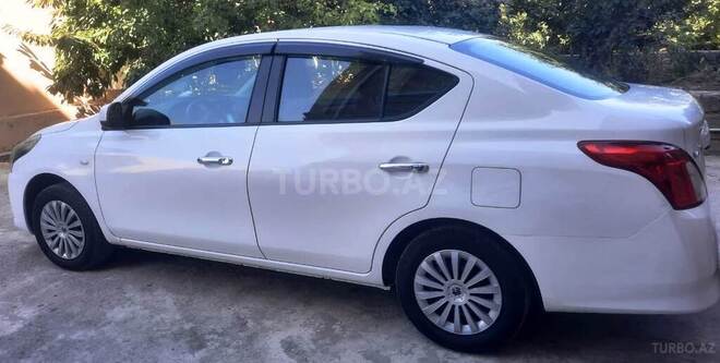 Nissan Latio 2015, 123,700 km - 1.2 l - Bakı