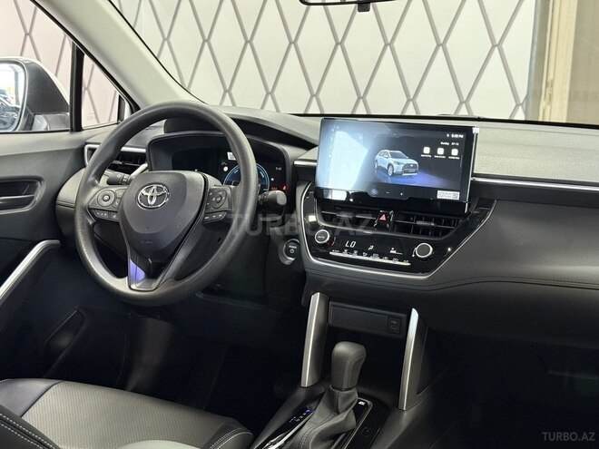 Toyota Corolla Cross-8