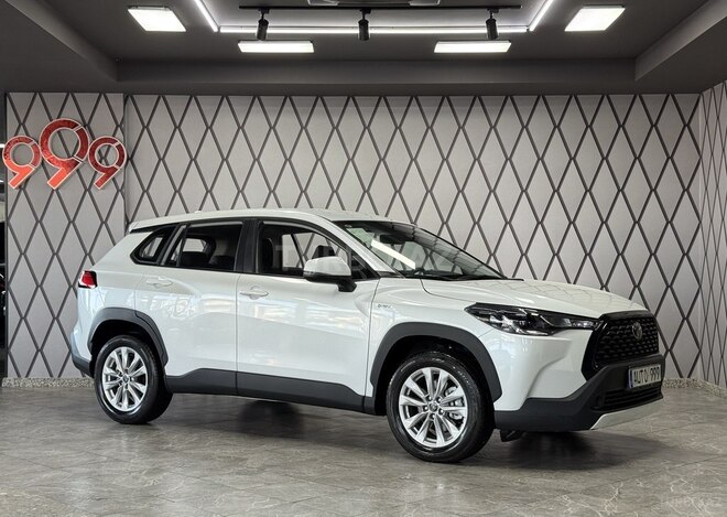 Toyota Corolla Cross-3