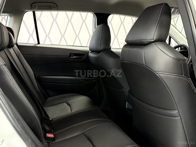Toyota Corolla Cross-11