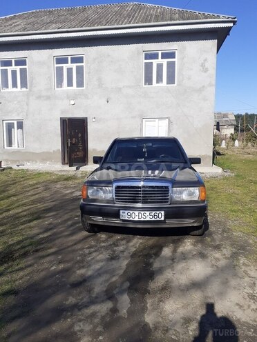 Mercedes 190 1990, 382,125 km - 2.5 l - Astara