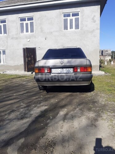 Mercedes 190 1990, 382,125 km - 2.5 l - Astara