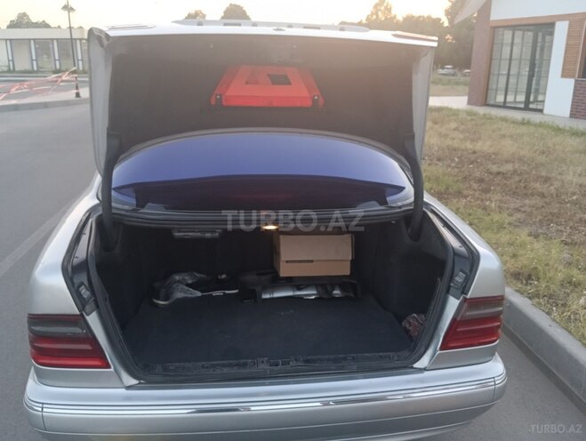Mercedes E 220 d 1999, 500,000 km - 2.2 l - Ağstafa