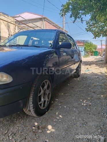 Opel Astra 1996, 288,000 km - 1.6 l - Bakı