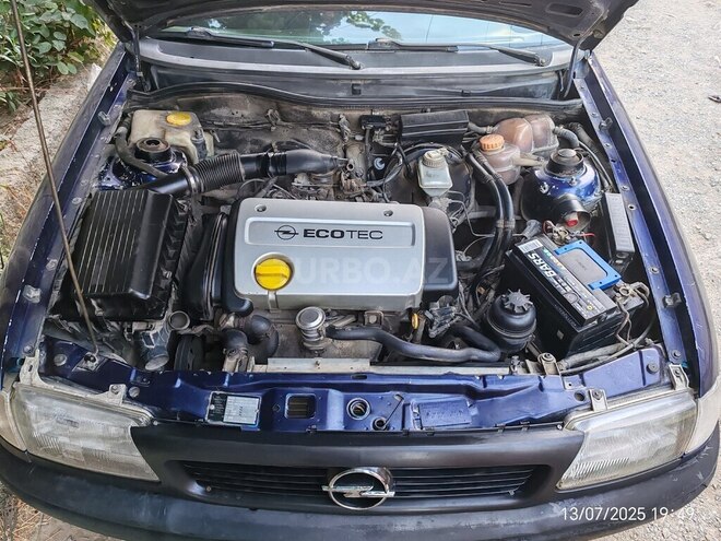 Opel Astra 1996, 288,000 km - 1.6 l - Bakı