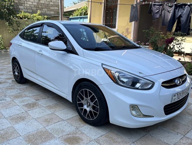 Hyundai Accent 2015, 180,000 km - 1.6 л - Bakı
