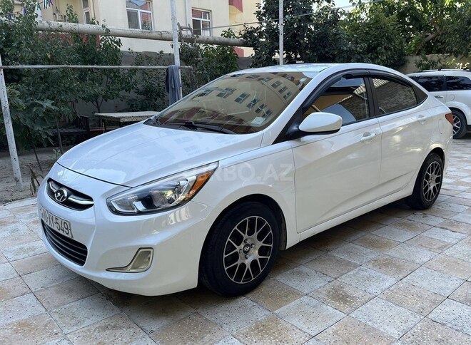 Hyundai Accent 2015, 180,000 km - 1.6 л - Bakı