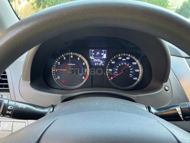 Hyundai Accent 2015, 180,000 km - 1.6 л - Bakı
