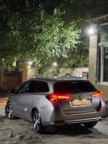 Toyota Auris 2016, 235,000 km - 1.4 l - Bakı
