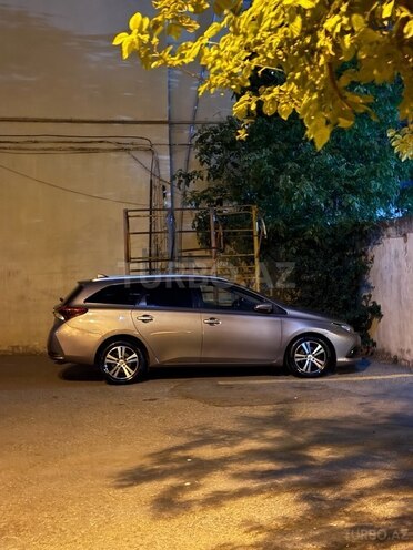 Toyota Auris 2016, 235,000 km - 1.4 l - Bakı