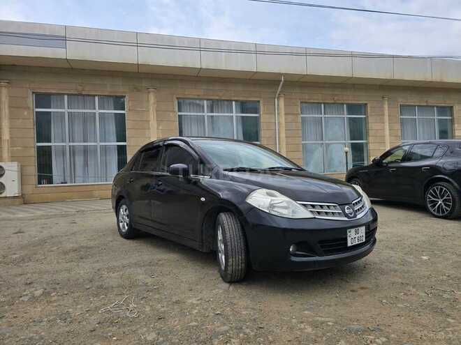 Nissan Tiida-3