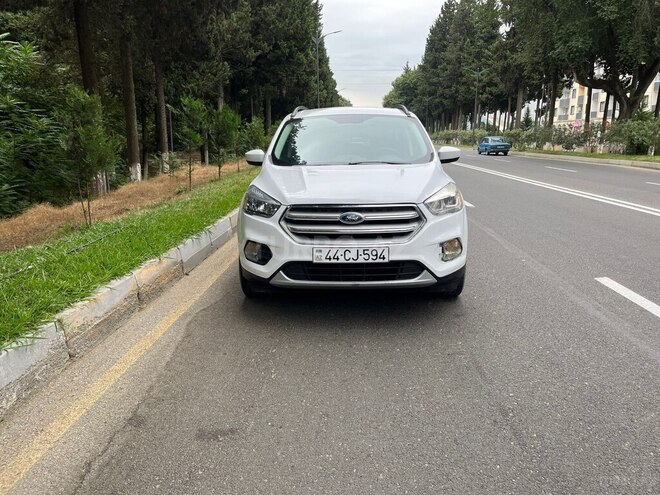 Ford Escape 2018, 141,991 km - 1.5 l - Masallı