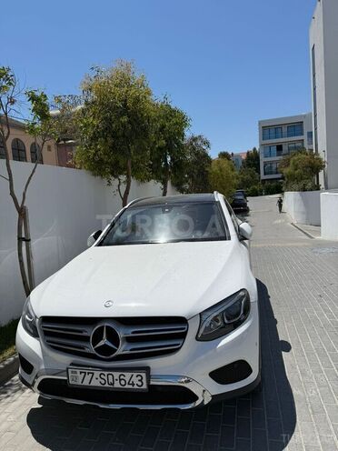 Mercedes GLC 250 4MATIC 2017, 98,500 km - 2.0 l - Bakı